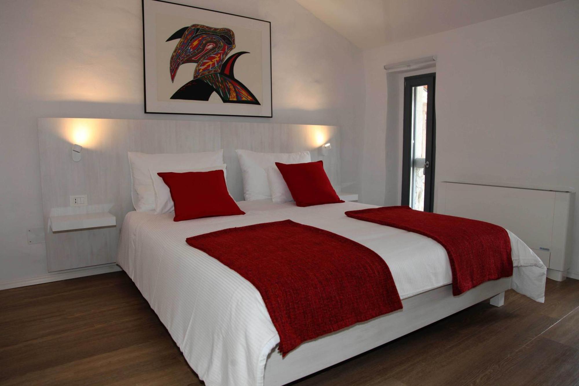 Boutique Hotel Dvor دوبروفو الغرفة الصورة