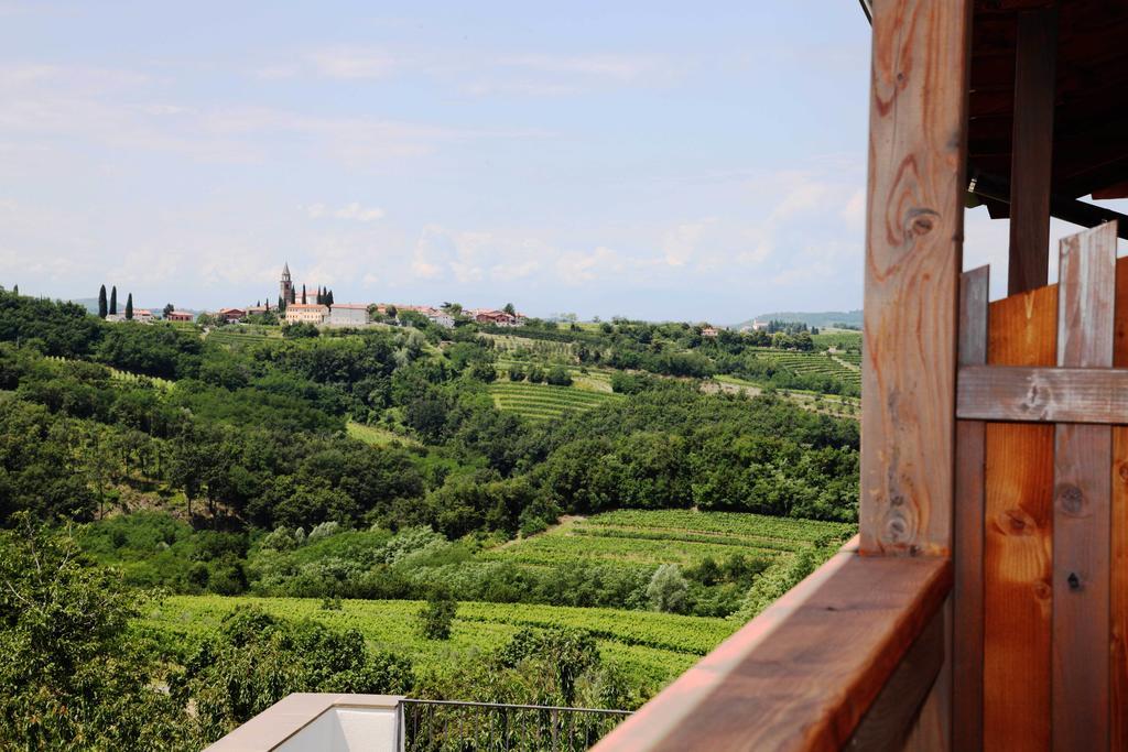 Boutique Hotel Dvor دوبروفو الغرفة الصورة