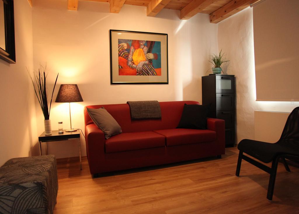 Boutique Hotel Dvor دوبروفو الغرفة الصورة