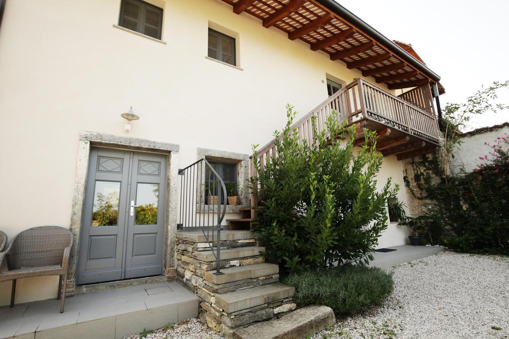 Boutique Hotel Dvor دوبروفو المظهر الخارجي الصورة